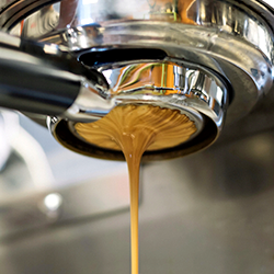 кофемашина Tristar не наливает кофе